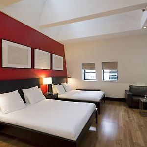 Familien-Zimmer mit Kingsize-Bett